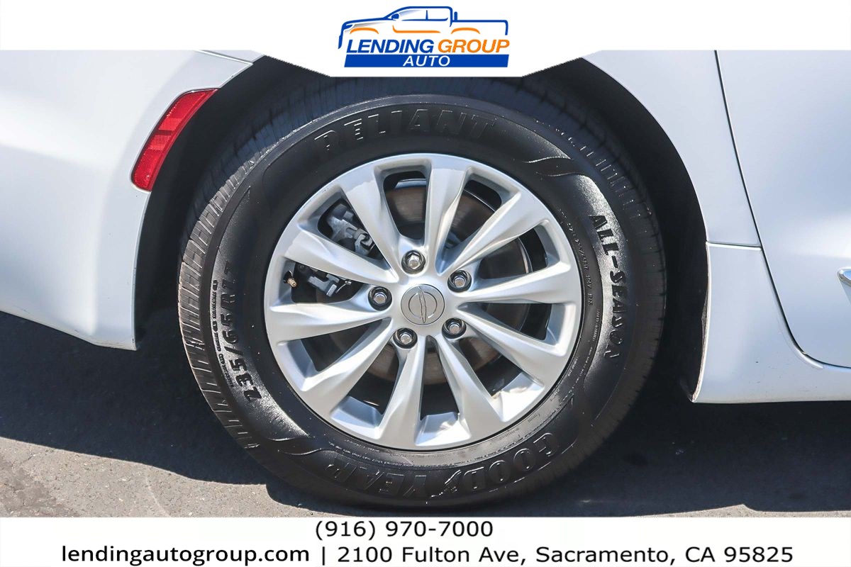 2018 Chrysler Pacifica Touring Plus photo 10