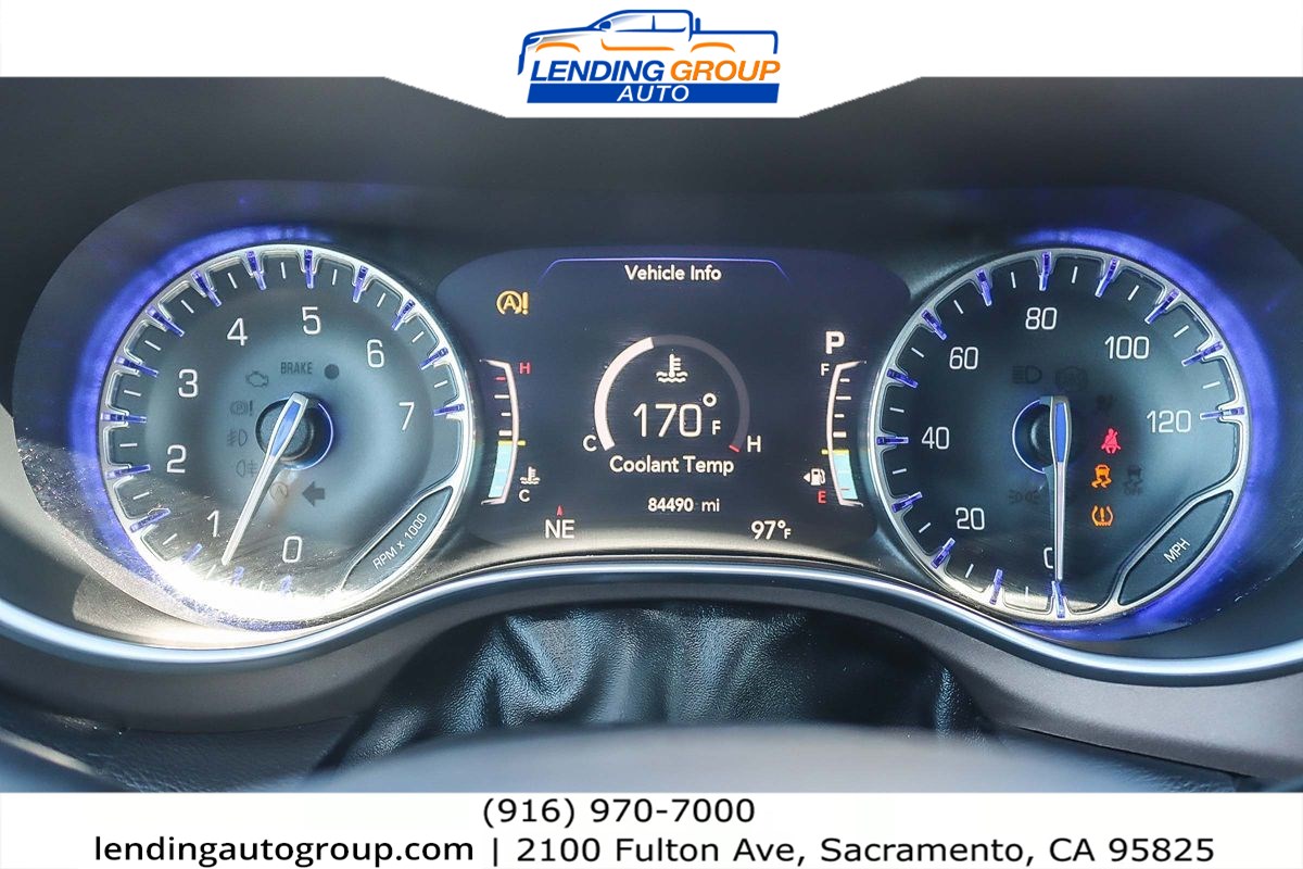 2018 Chrysler Pacifica Touring Plus photo 18