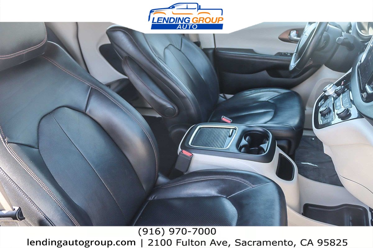 2018 Chrysler Pacifica Touring Plus photo 14