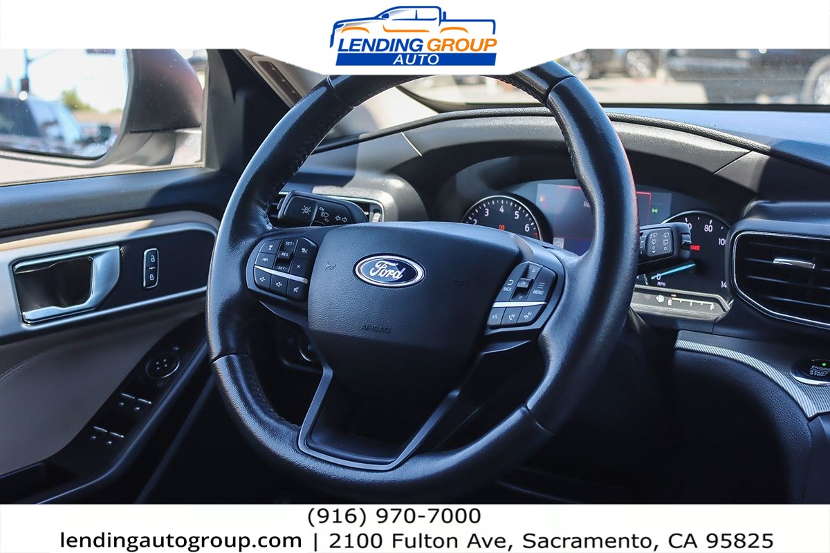 2020 Ford Explorer XLT photo 12