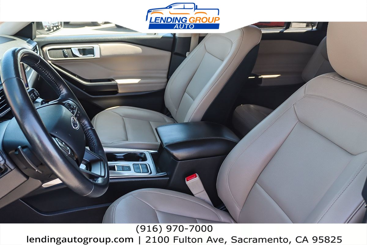 2020 Ford Explorer XLT photo 15