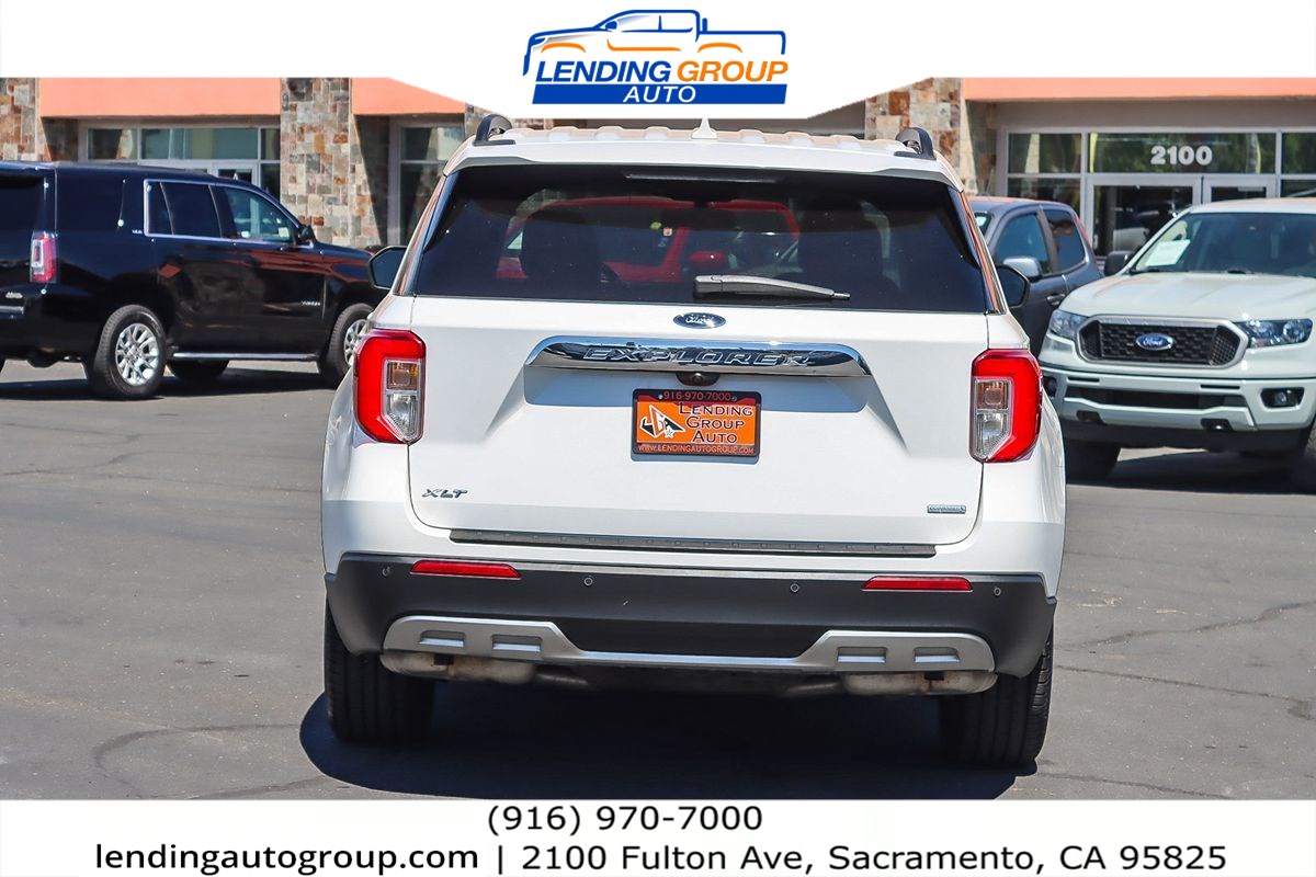 2020 Ford Explorer XLT photo 3
