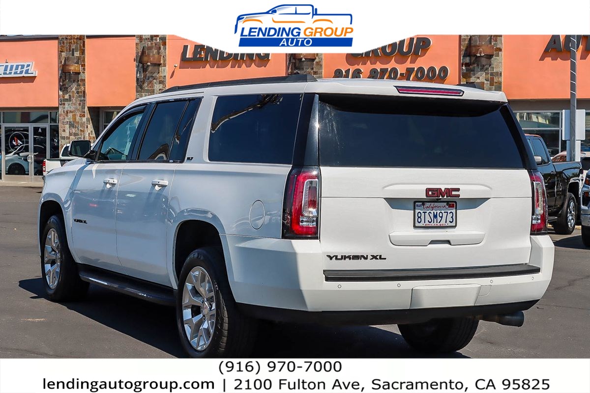 2017 Gmc Yukon XL SLT photo 2