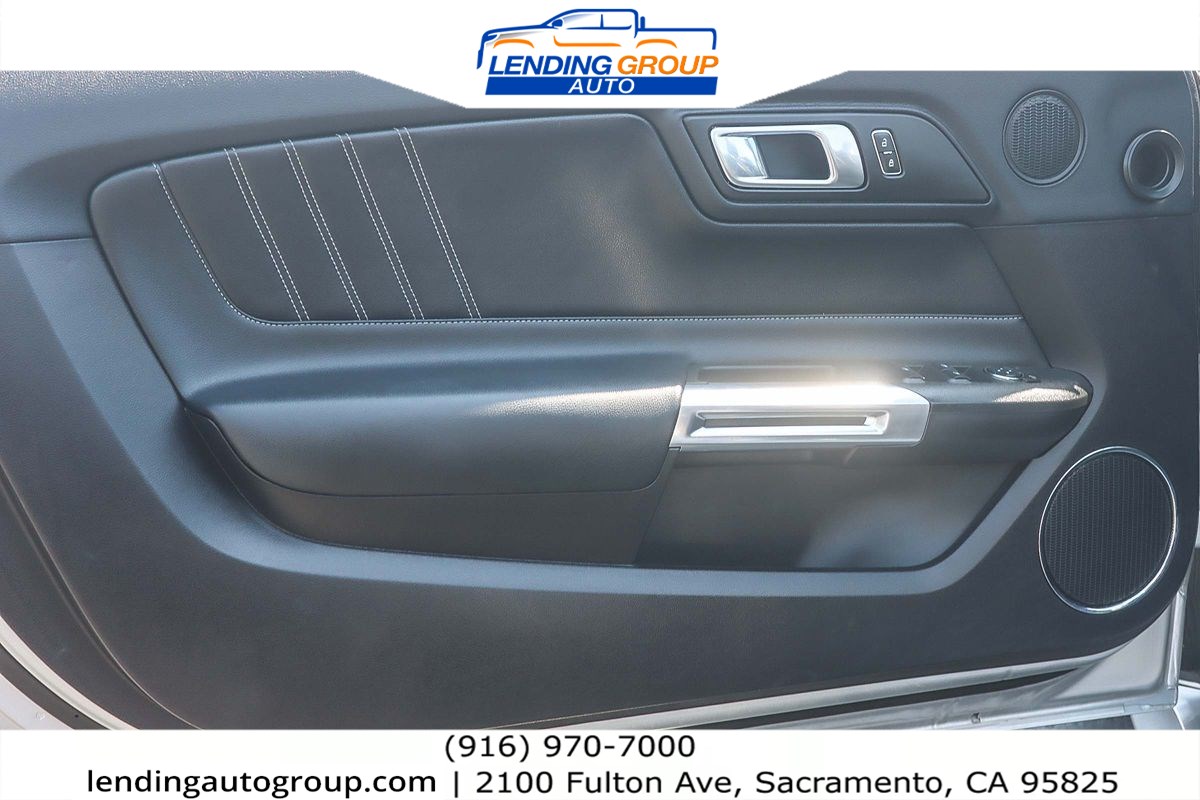 2019 Ford Mustang GT Premium Convertible photo 16