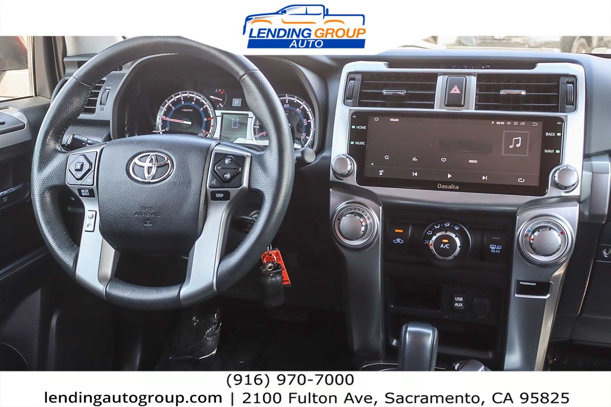 2019 Toyota 4Runner SR5 4WD photo 12