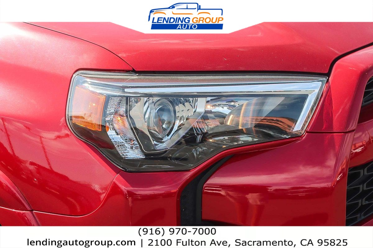 2019 Toyota 4Runner SR5 4WD photo 7