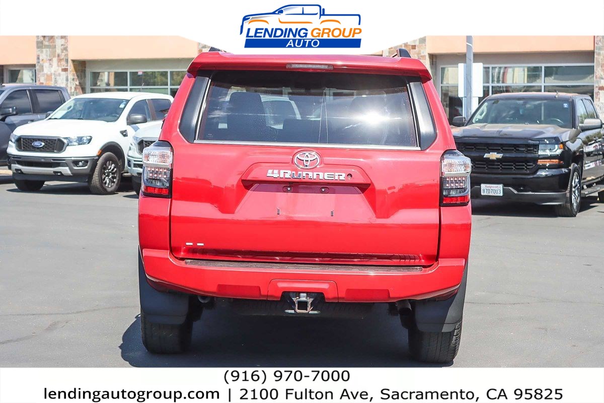 2019 Toyota 4Runner SR5 4WD photo 3