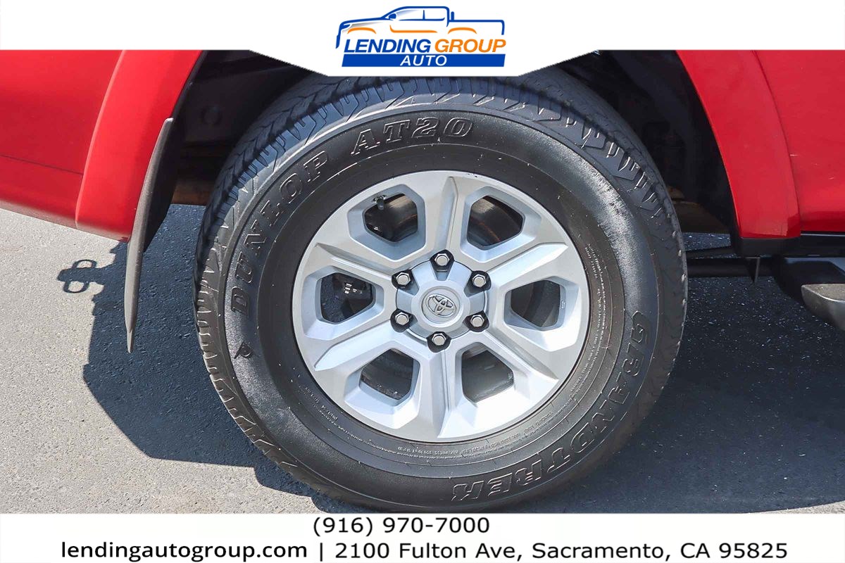 2019 Toyota 4Runner SR5 4WD photo 10