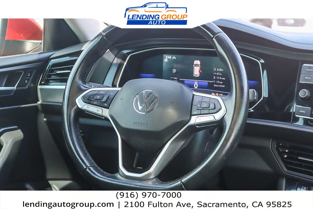 2022 Volkswagen Jetta SE photo 12