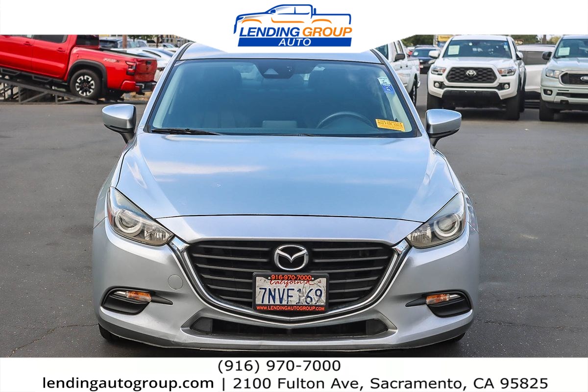 2017 Mazda Mazda3 Touring photo 2
