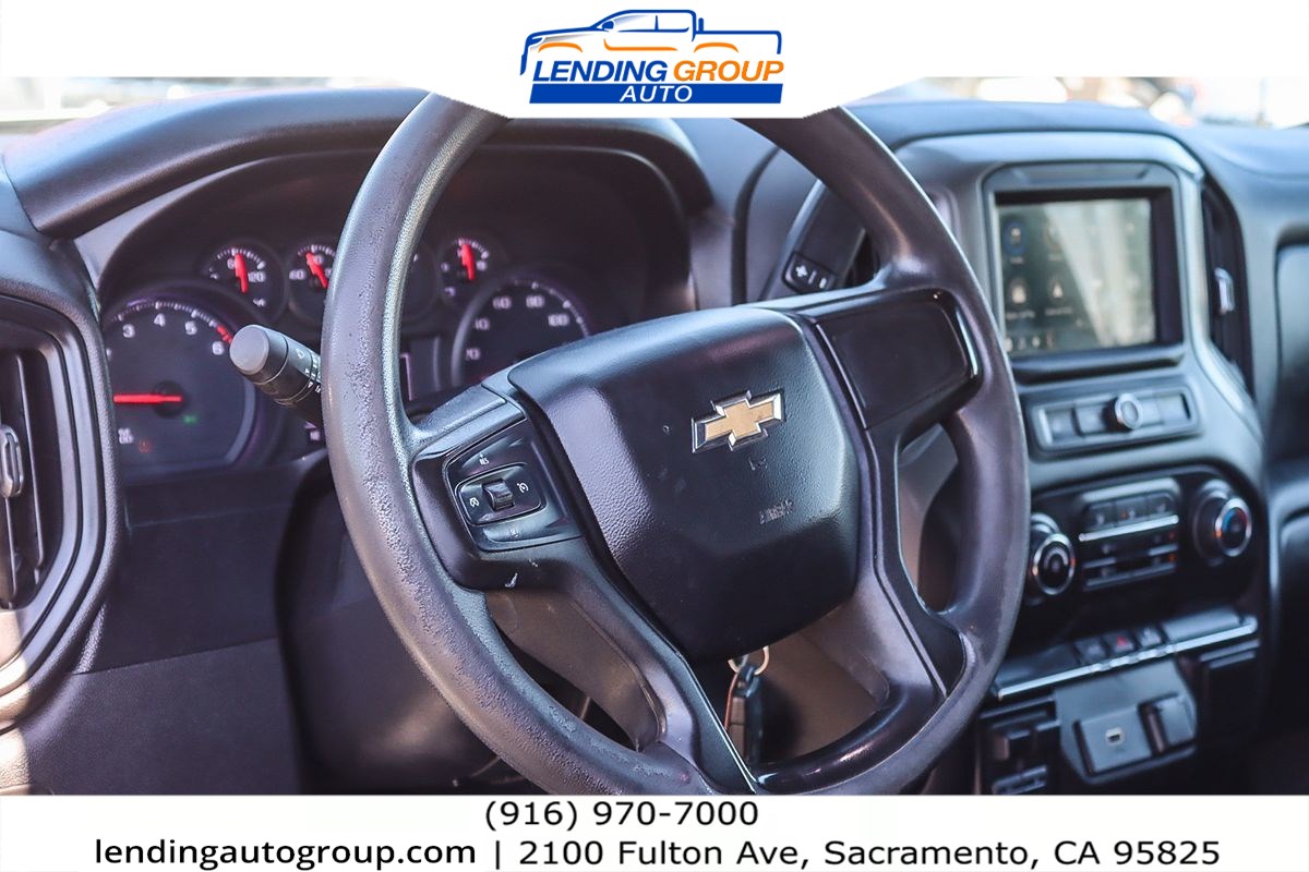 2019 Chevrolet Silverado 1500 Custom photo 13