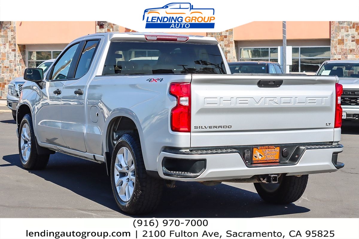 2019 Chevrolet Silverado 1500 Custom photo 2