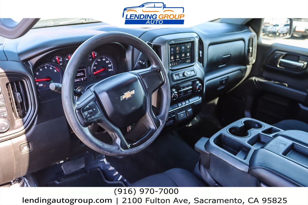 2019 Chevrolet Silverado 1500 Custom photo 11