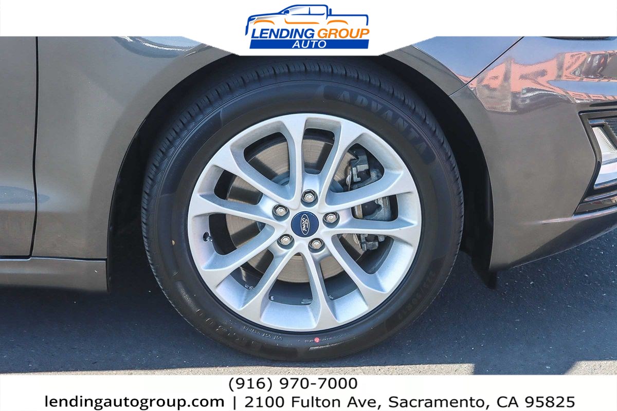 2019 Ford Fusion Energi Titanium photo 7