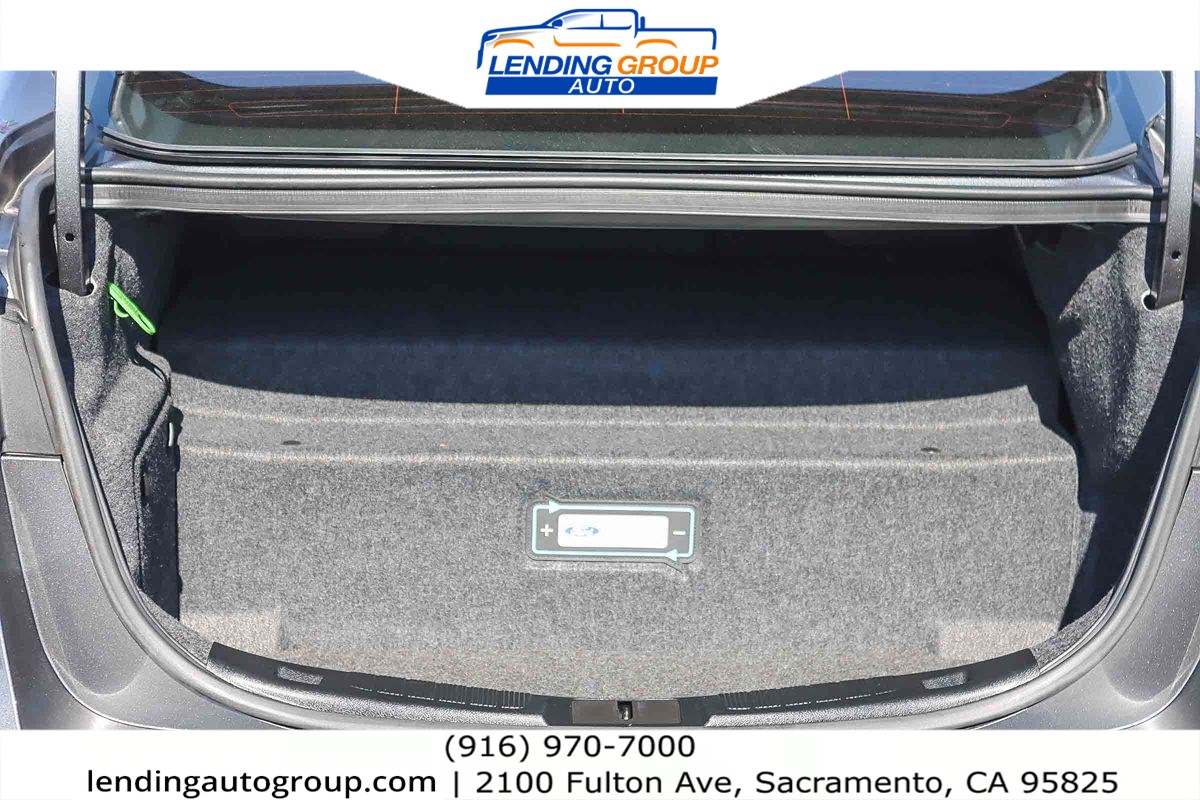 2019 Ford Fusion Energi Titanium photo 19