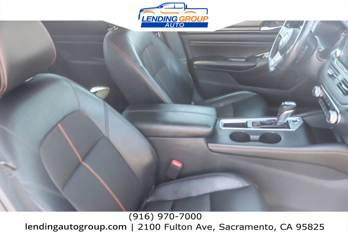 2020 Nissan Altima 2.5 SR photo 10