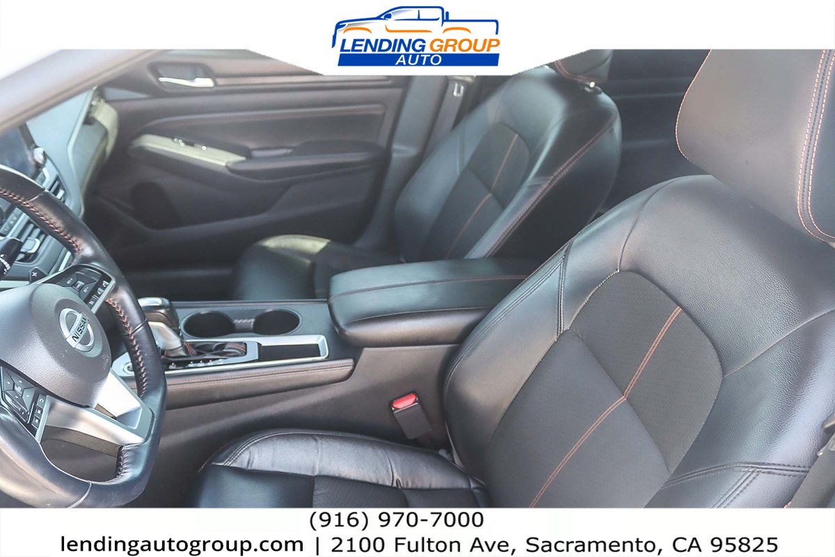 2020 Nissan Altima 2.5 SR photo 12