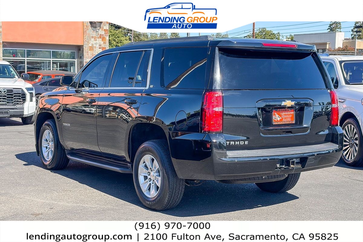2019 Chevrolet Tahoe LT - Photo 2