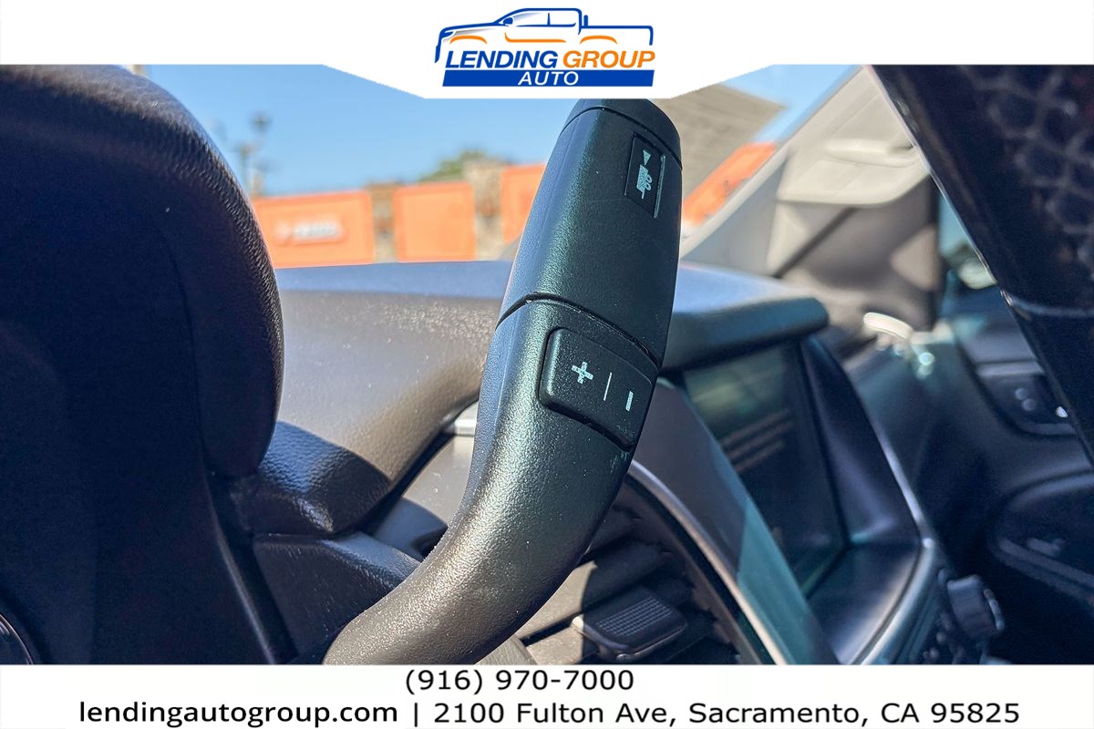 2019 Chevrolet Tahoe LT - Photo 19