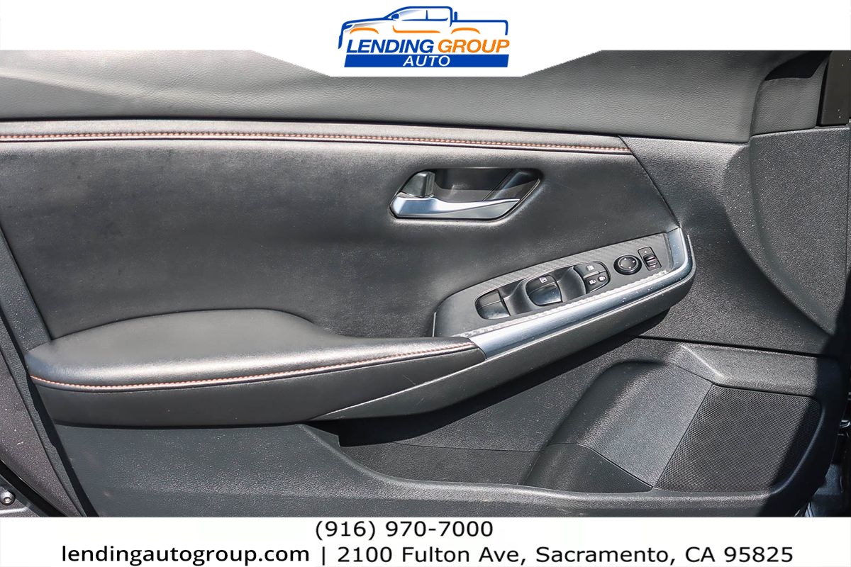 2021 Nissan Sentra SR photo 16