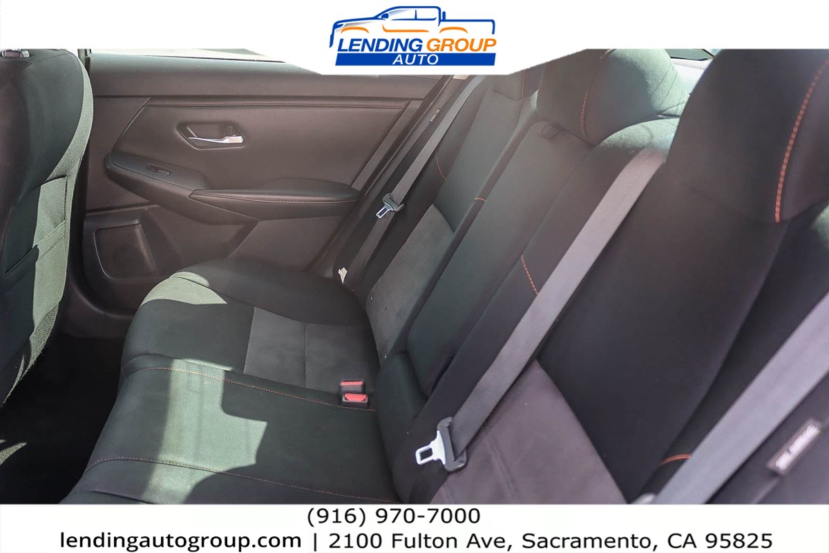 2021 Nissan Sentra SR photo 14