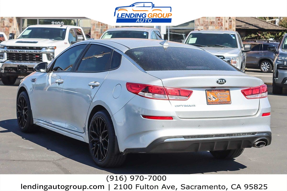 2020 Kia Optima LX SE photo 2