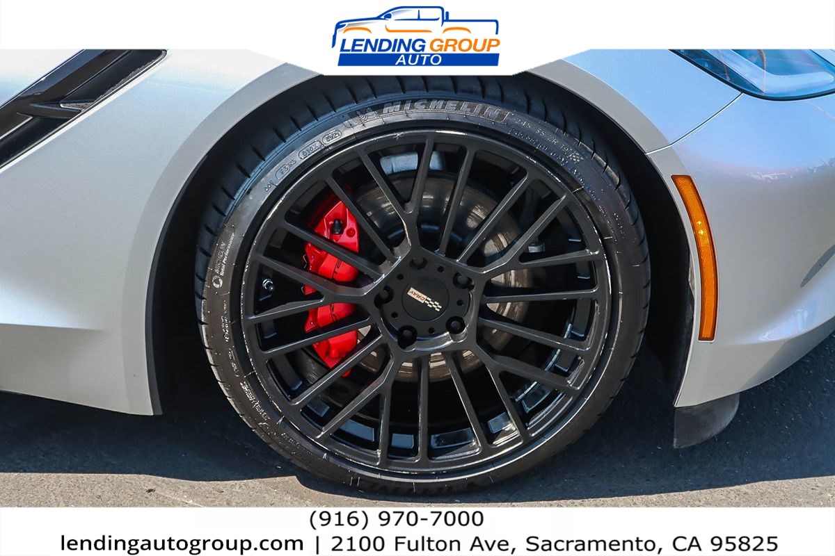 2016 Chevrolet Corvette Stingray 3LT photo 9