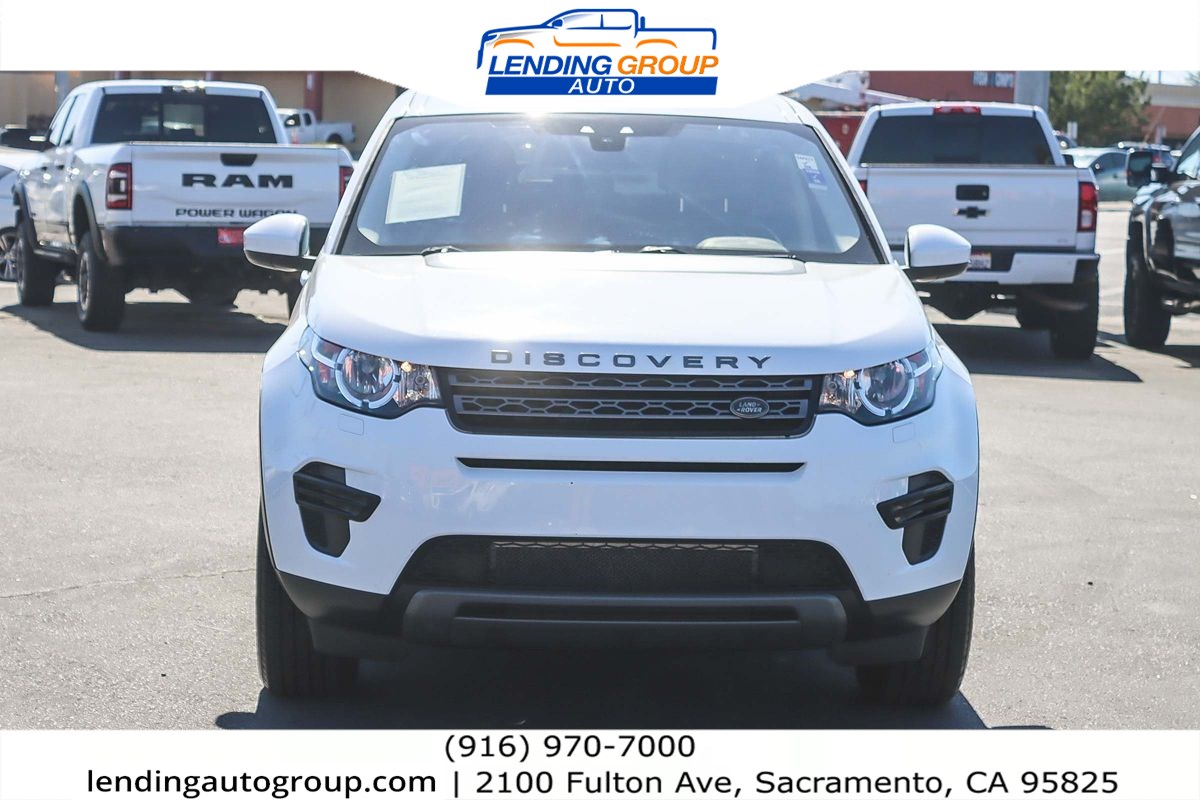 2017 Land Rover Discovery Sport SE photo 5