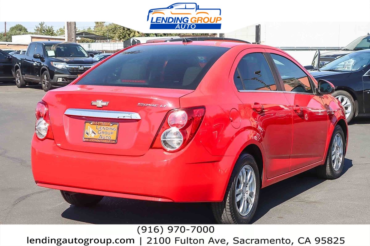 2014 Chevrolet Sonic LT photo 4