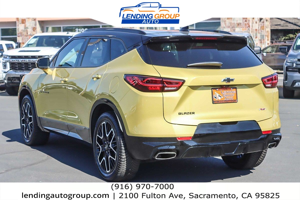 2023 Chevrolet Blazer RS - Photo 2