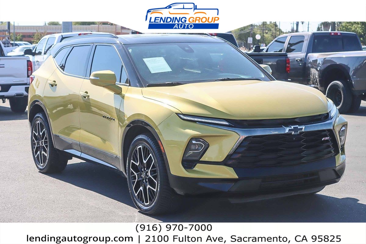2023 Chevrolet Blazer RS photo 3