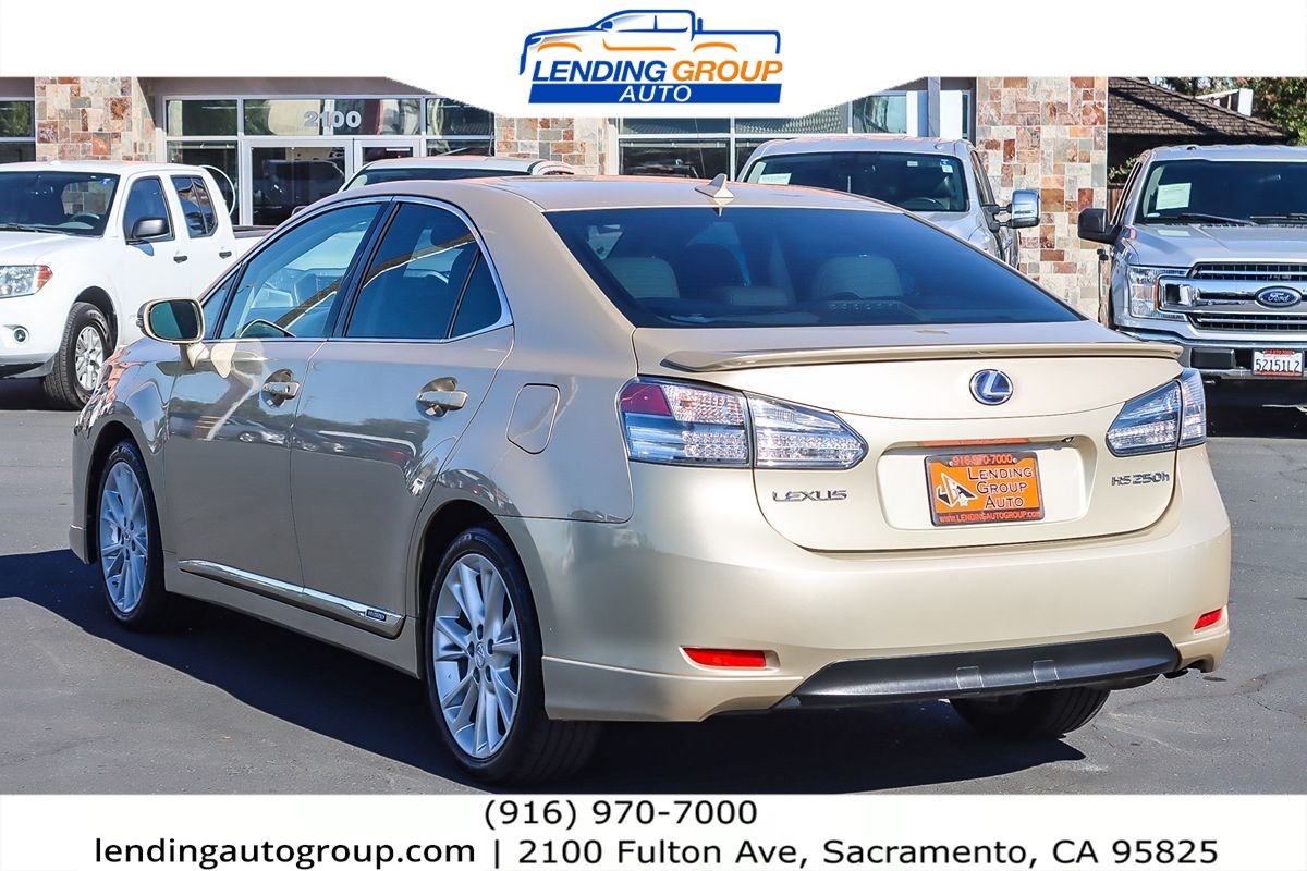 2010 Lexus HS 250h photo 2