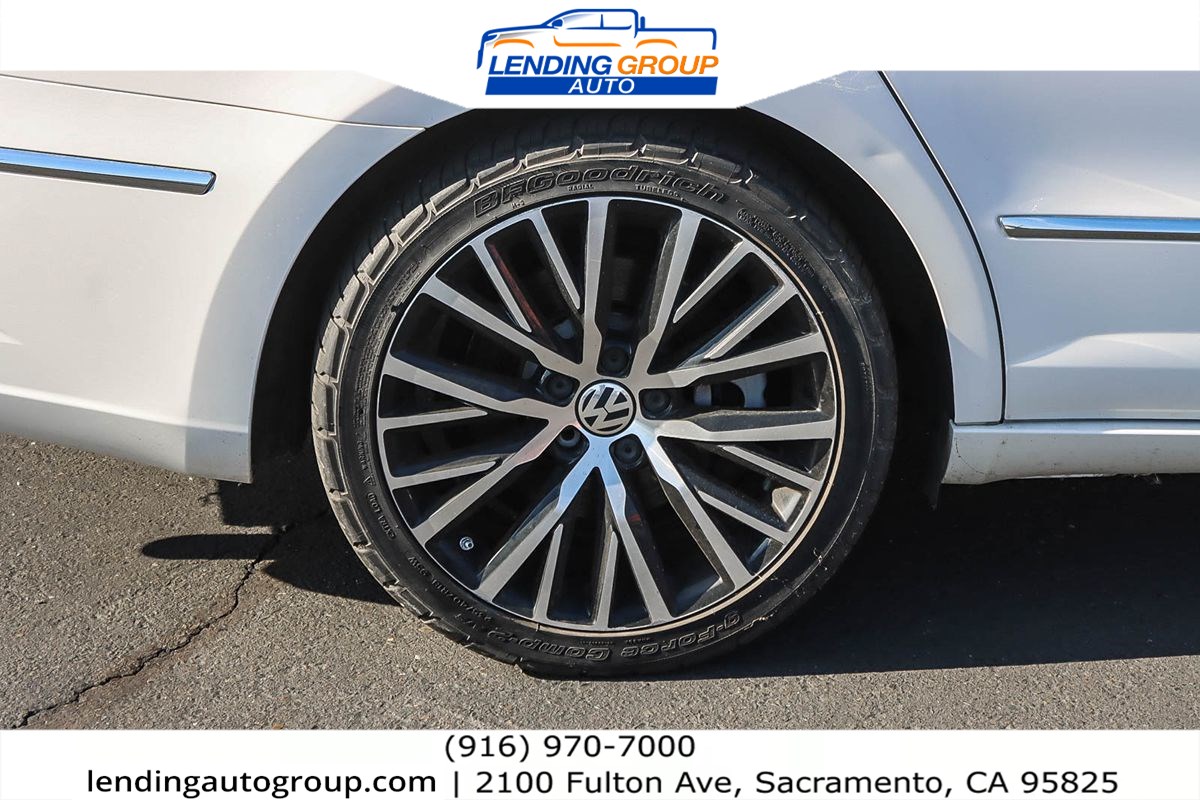 2014 Volkswagen CC VR6 4Motion Executive - Photo 10