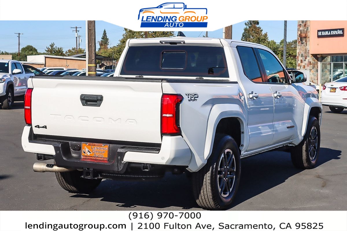 2024 Toyota Tacoma TRD Sport photo 3