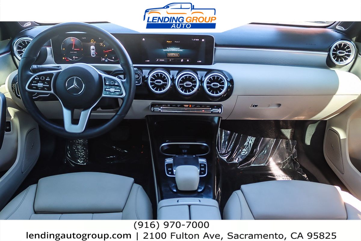2020 Mercedes Benz A 220 photo 10