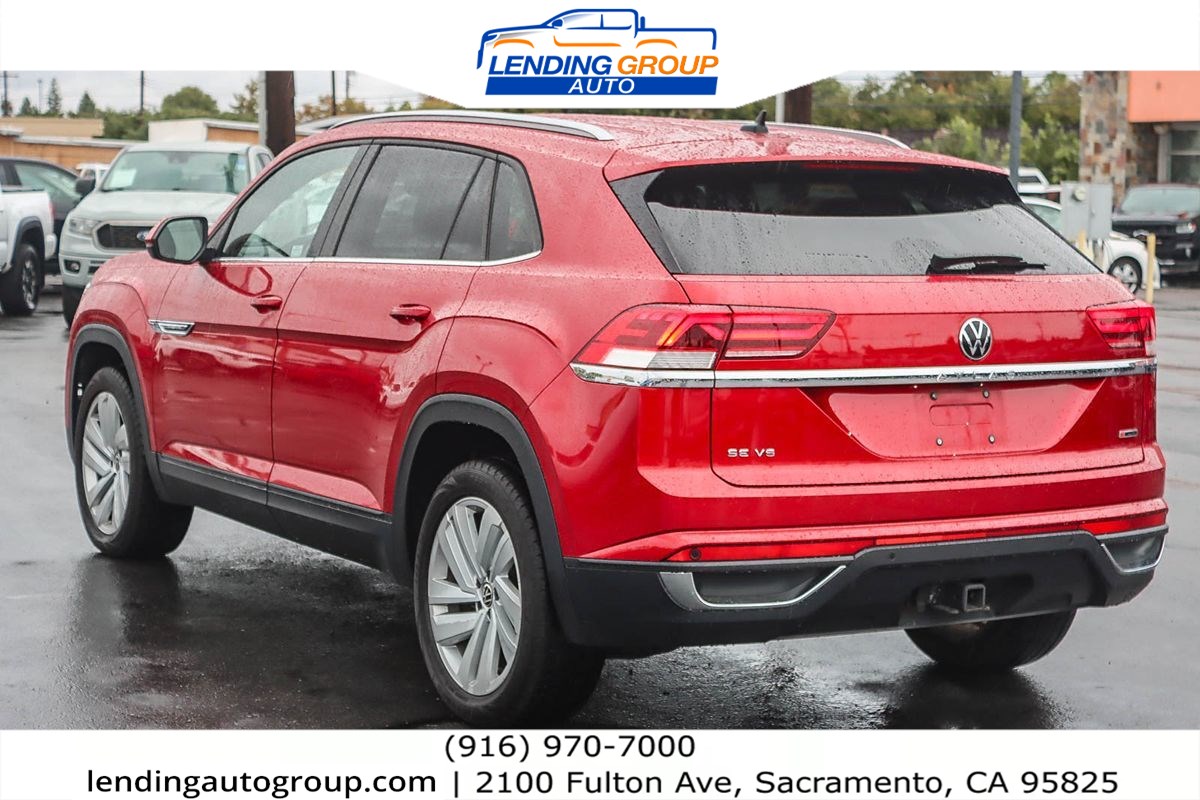 2022 Volkswagen Atlas Cross Sport V6 SE Technology photo 2