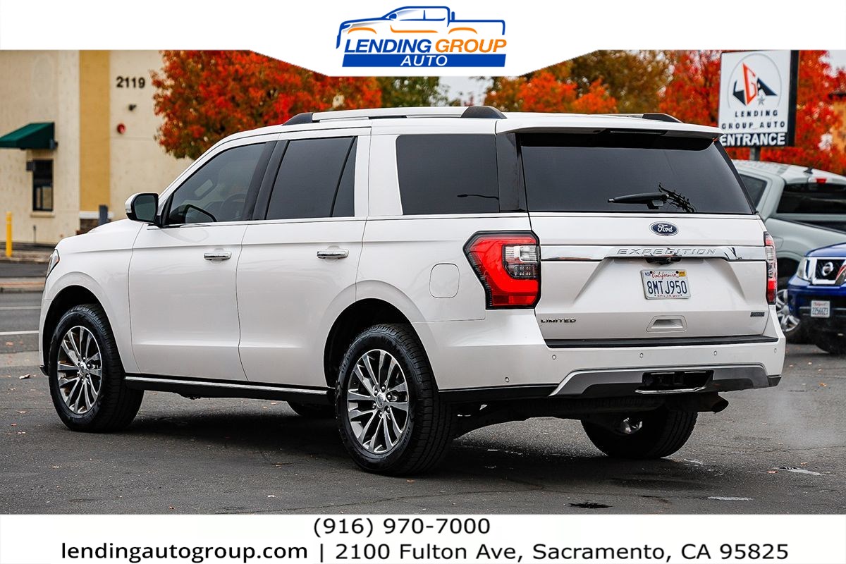 2018 Ford Expedition Limited photo 2