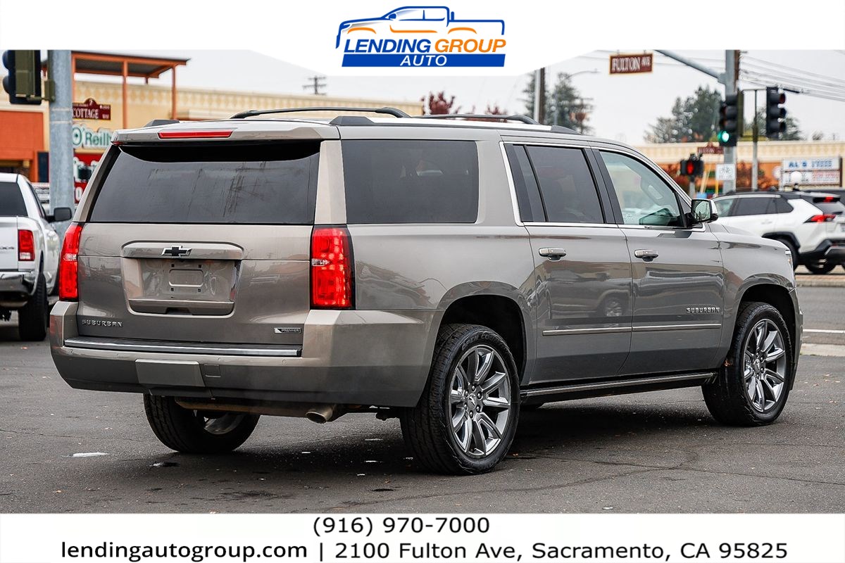 2018 Chevrolet Suburban Premier photo 4