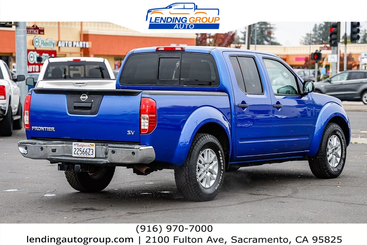 2014 Nissan Frontier SV photo 4