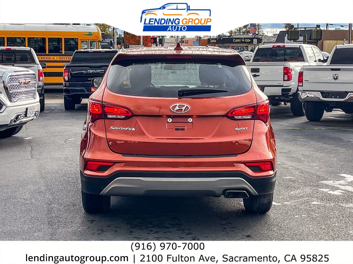 2017 Hyundai Santa Fe Sport Base photo 2