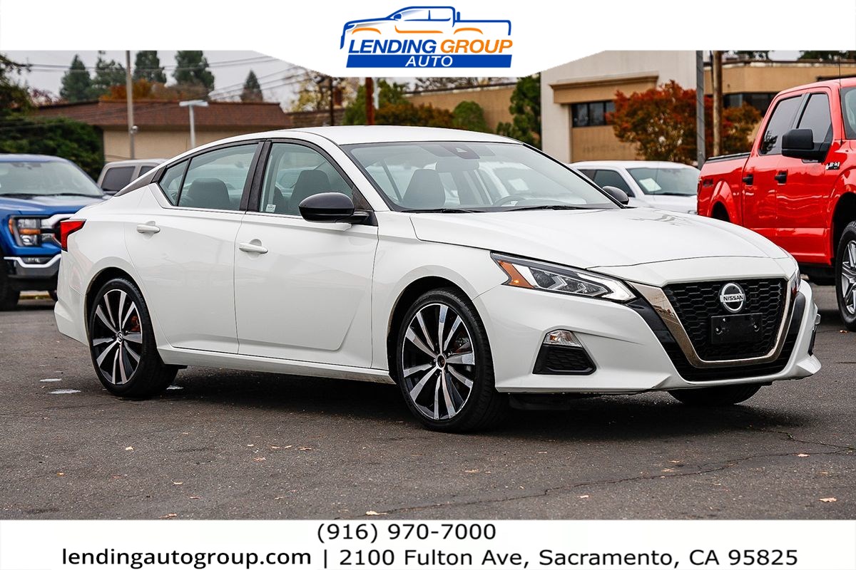 2022 Nissan Altima 2.5 SR photo 4