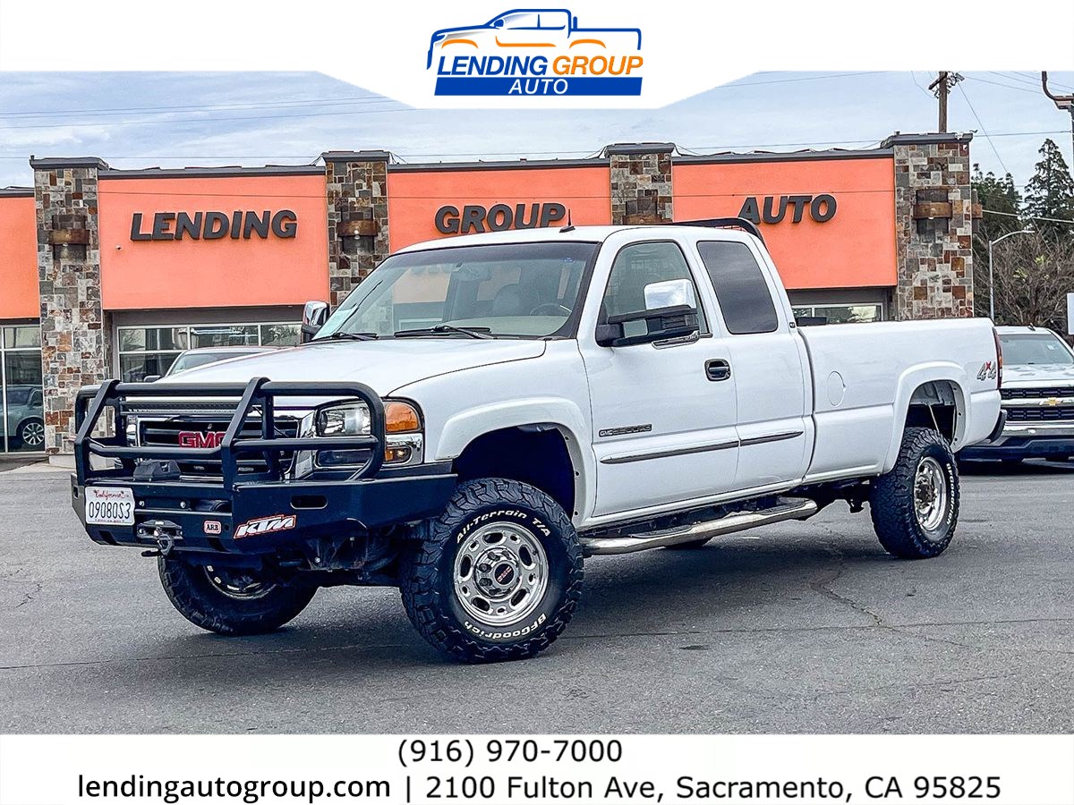 2003 GMC Sierra's photo