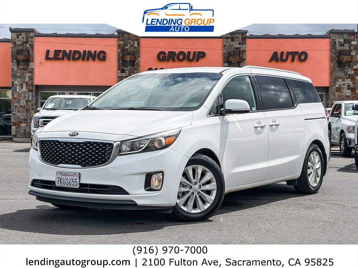 2015 Kia Sedona EX's photo