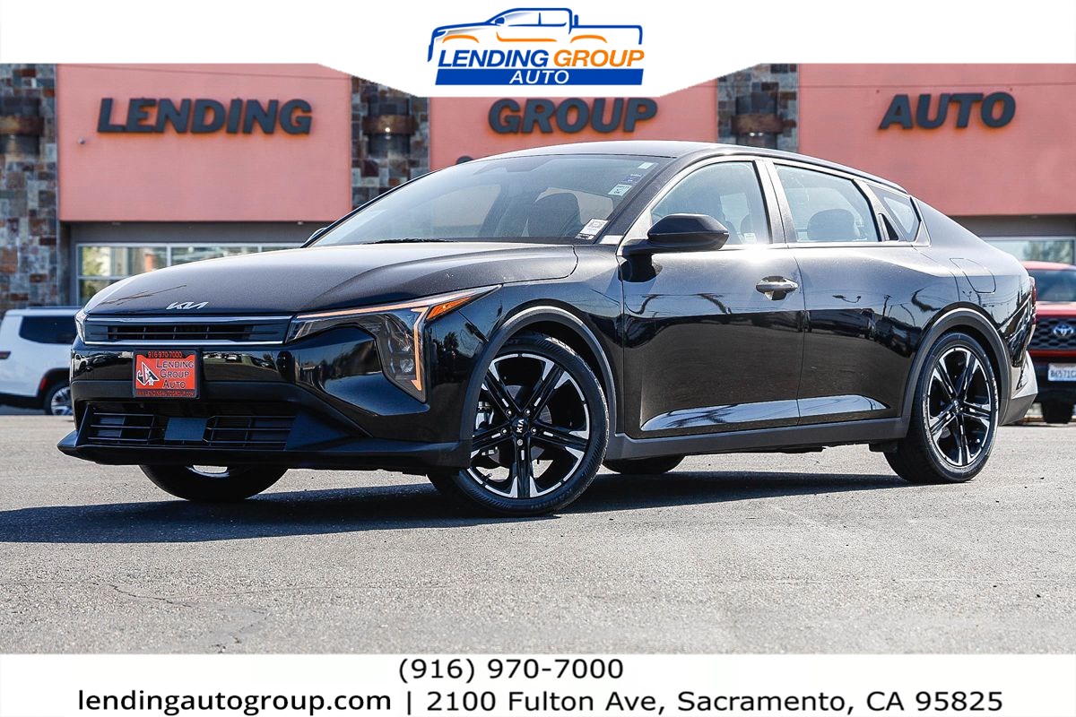 2026 Kia K4 LXS