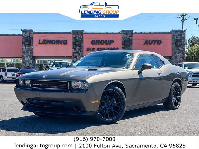 Dark Titanium Metallic 2010 Dodge Challenger SE RWD Coupe Rear-Wheel Drive Automatic