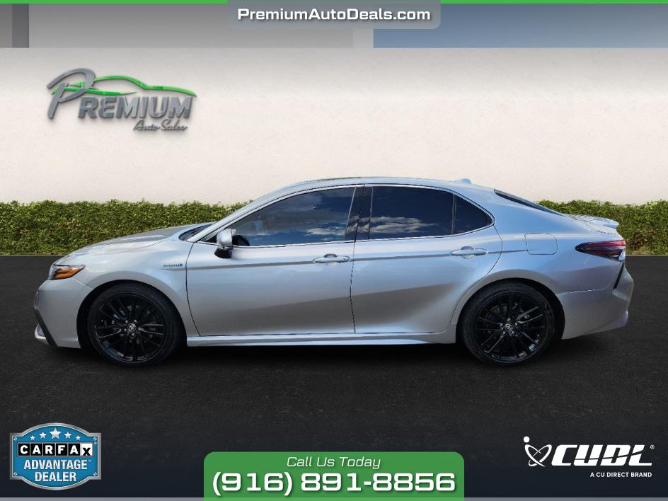 2021 Toyota Camry Hybrid XSE photo 2