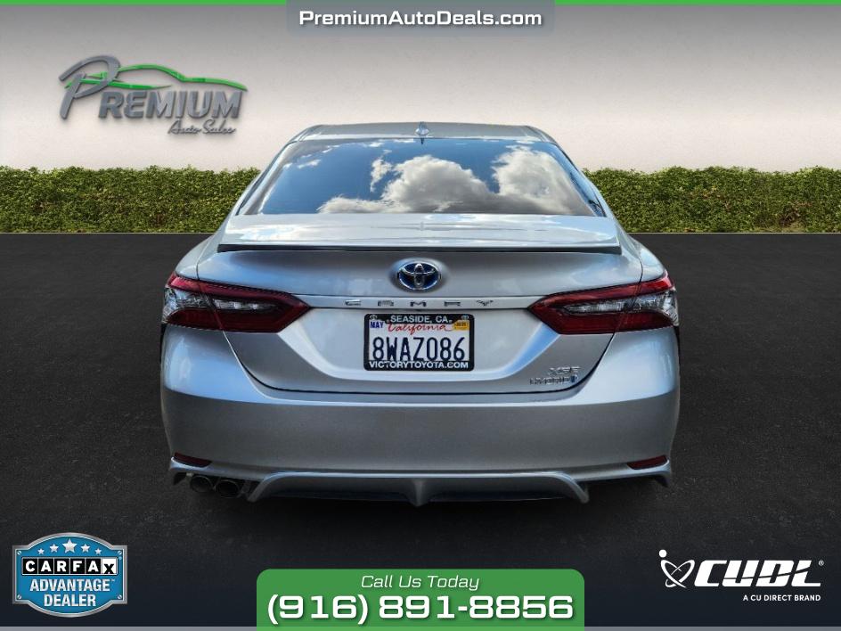 2021 Toyota Camry Hybrid XSE photo 4