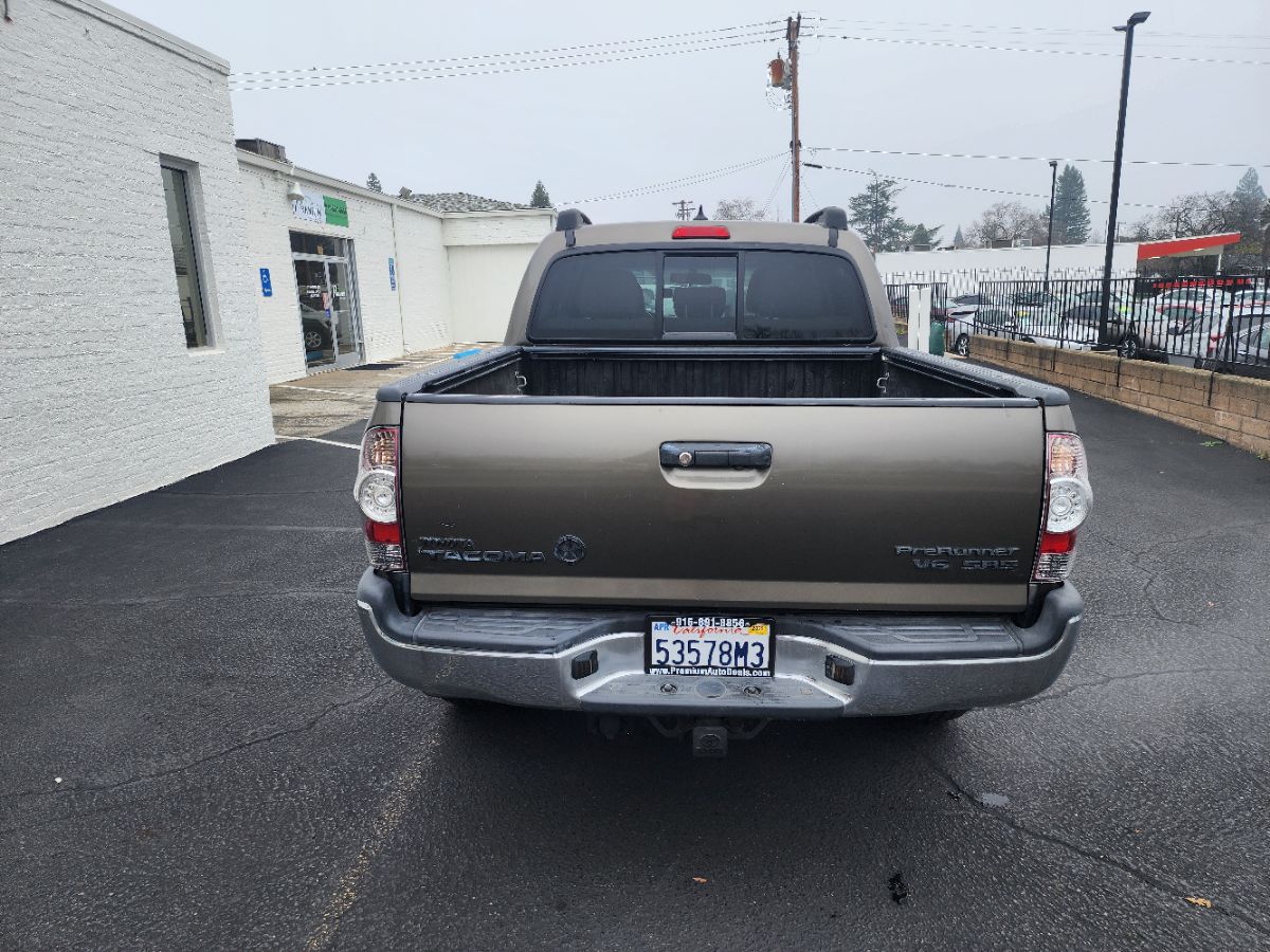 2014 Toyota Tacoma PreRunner - Photo 4