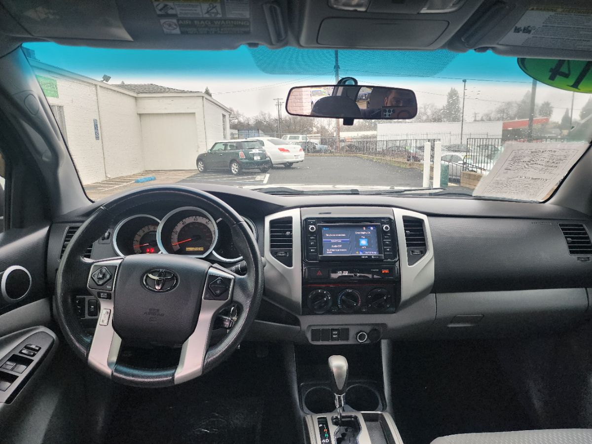 2014 Toyota Tacoma PreRunner - Photo 16