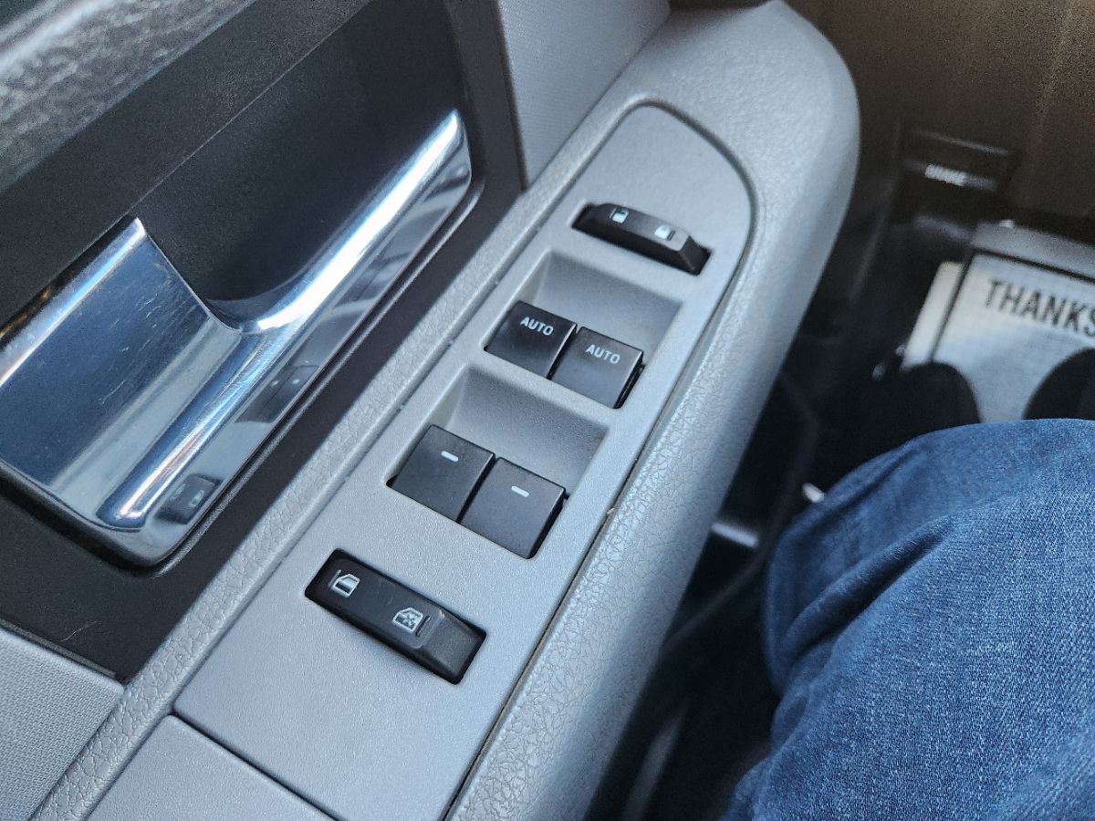 2014 Ford F-150 STX - Photo 17